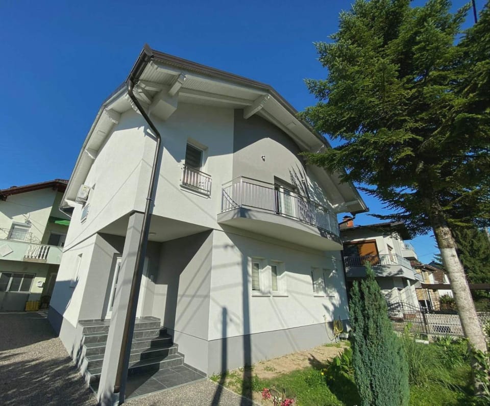 Property building, Street view