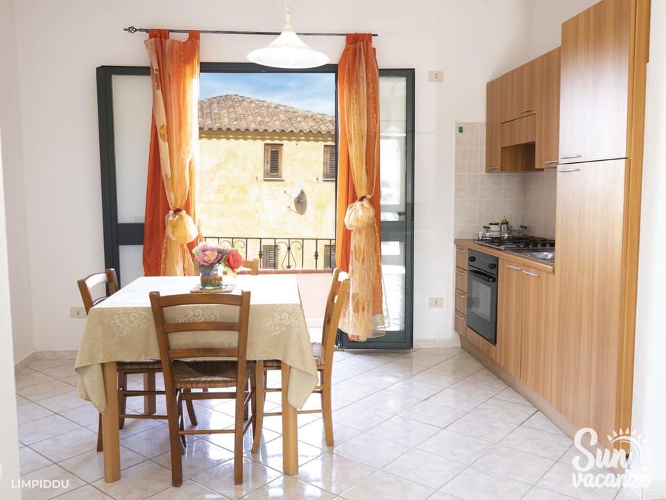 Property building, Kitchen or kitchenette, Living room