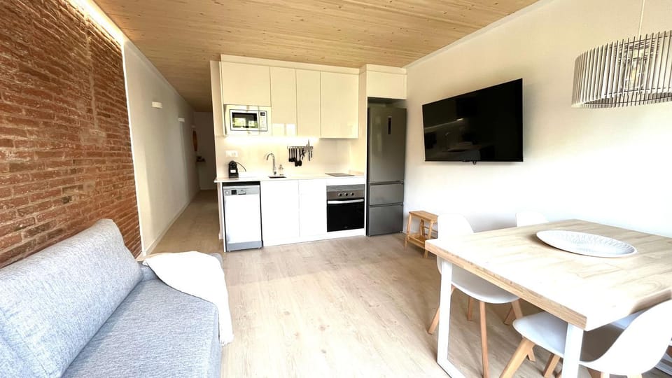 TV and multimedia, Kitchen or kitchenette, Living room
