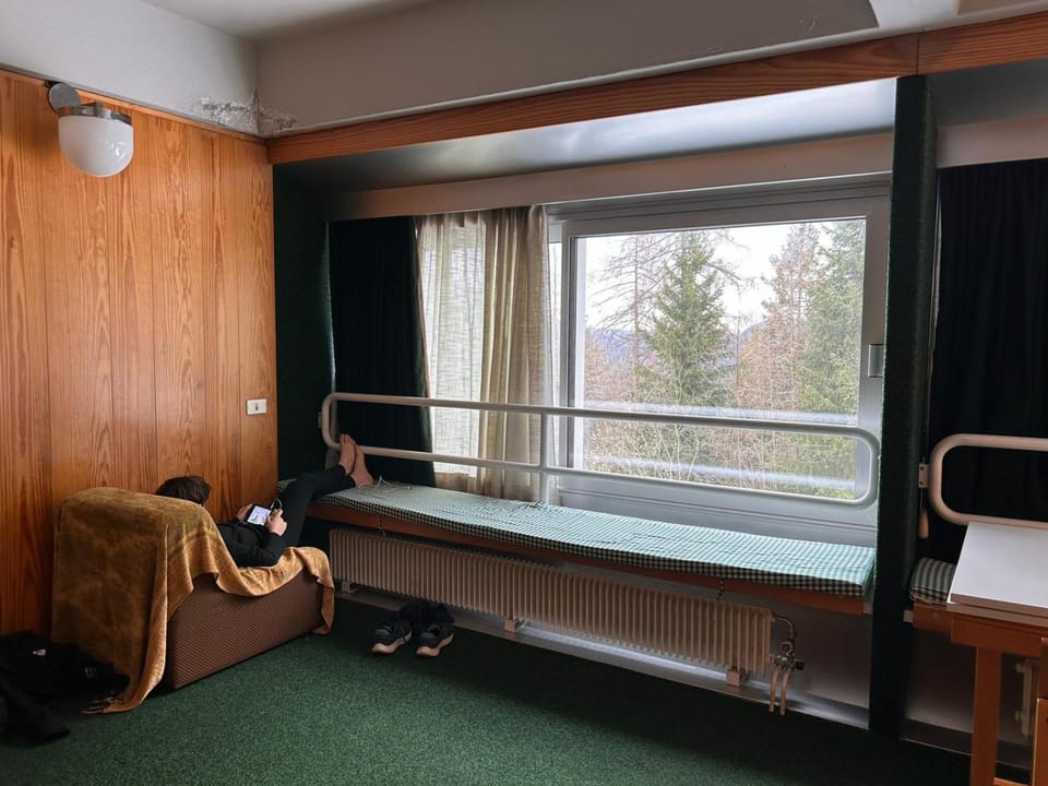View (from property/room), Living room, Garden view, Landmark view