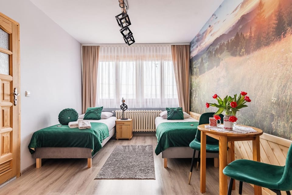 Living room, Bedroom