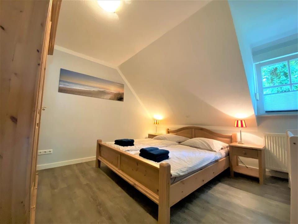 Apartmenthaus am Nordseestrand Whg 9, An der Rennweide 1B, 95qm Apartment in Friesland