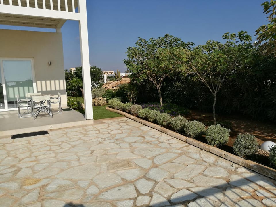 La scogliera House in Sicily