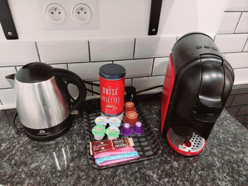 Coffee/tea facilities, Kitchen or kitchenette