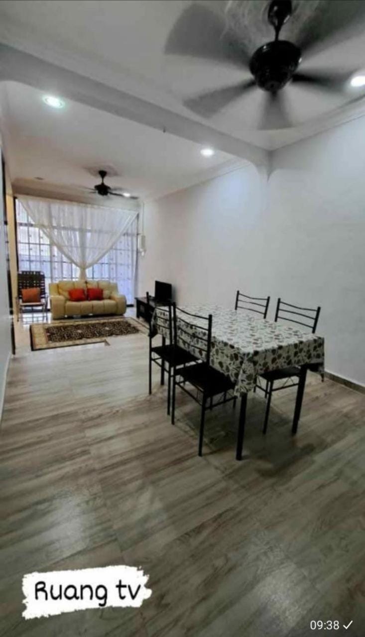 Homestay Mukhriz House in Penang