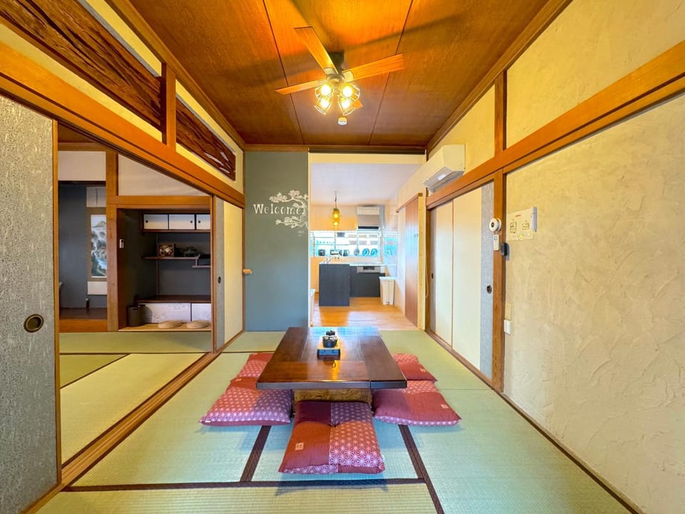 【海水浴場まで3分！】リノベーションされた古民家を貸切！ANGO KUJUKURI3 House in Chiba Prefecture