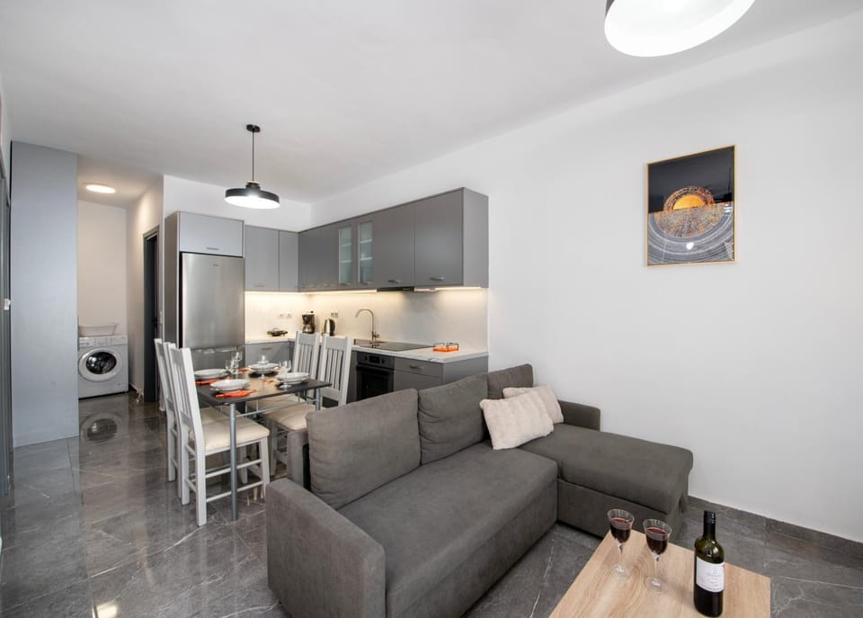 Living room, Seating area, Dining area
