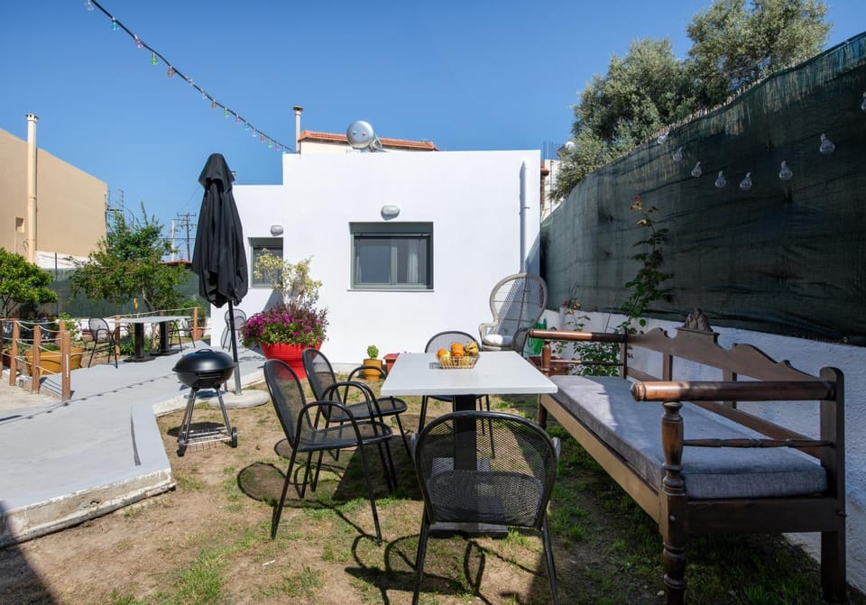 Property building, Garden, Garden view