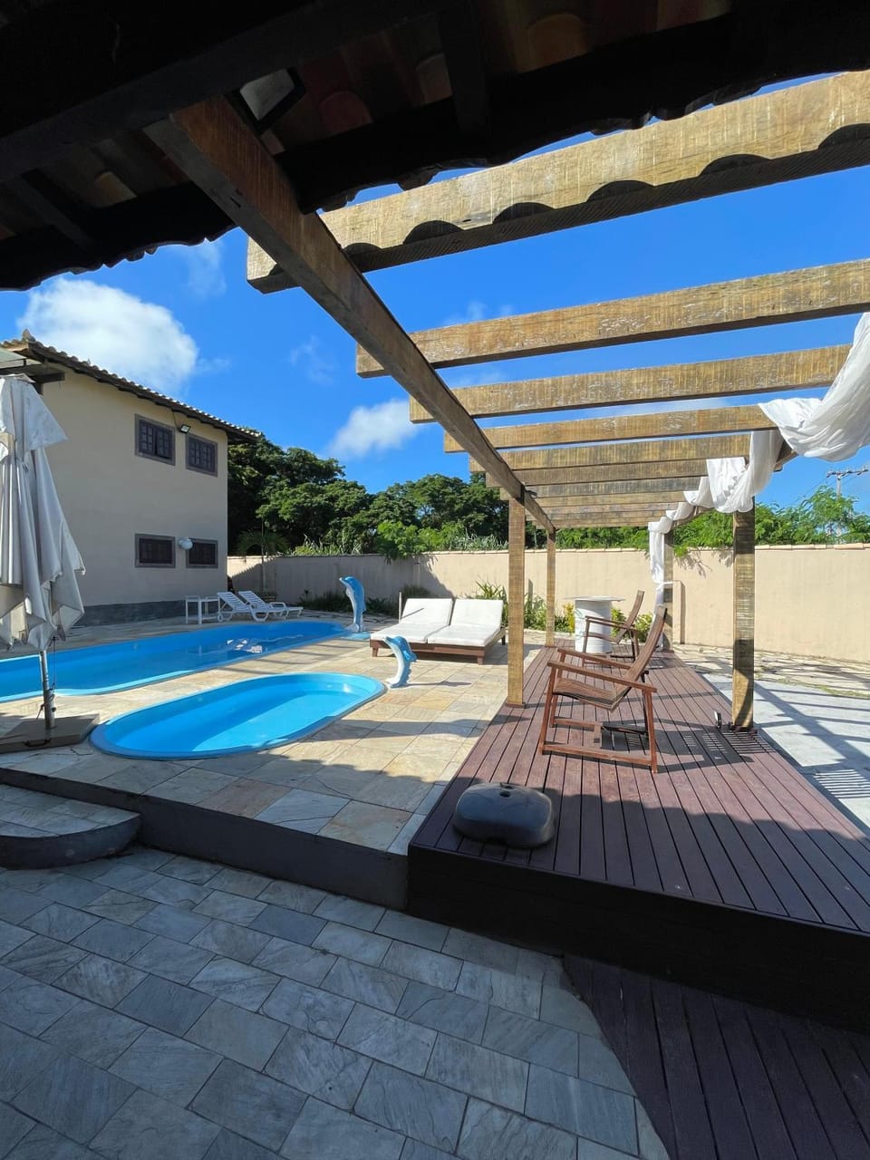 Patio, Day, Pool view, Swimming pool, sunbed