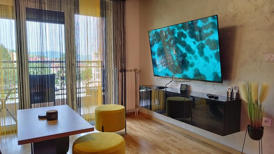 TV and multimedia, Living room