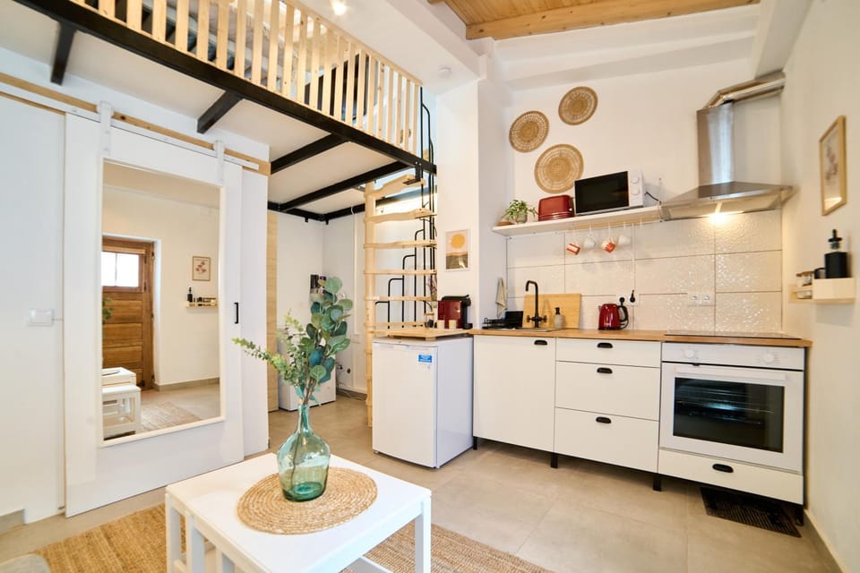 La Puerta Roja Studio Apartment in Lagos