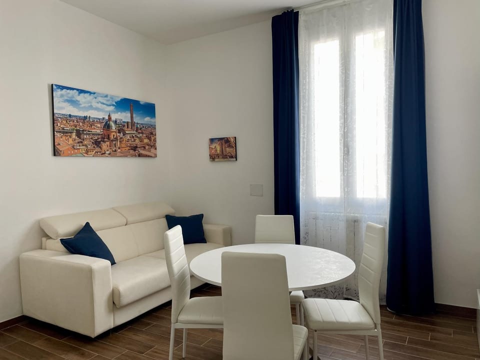 Living room, Seating area, kitchen