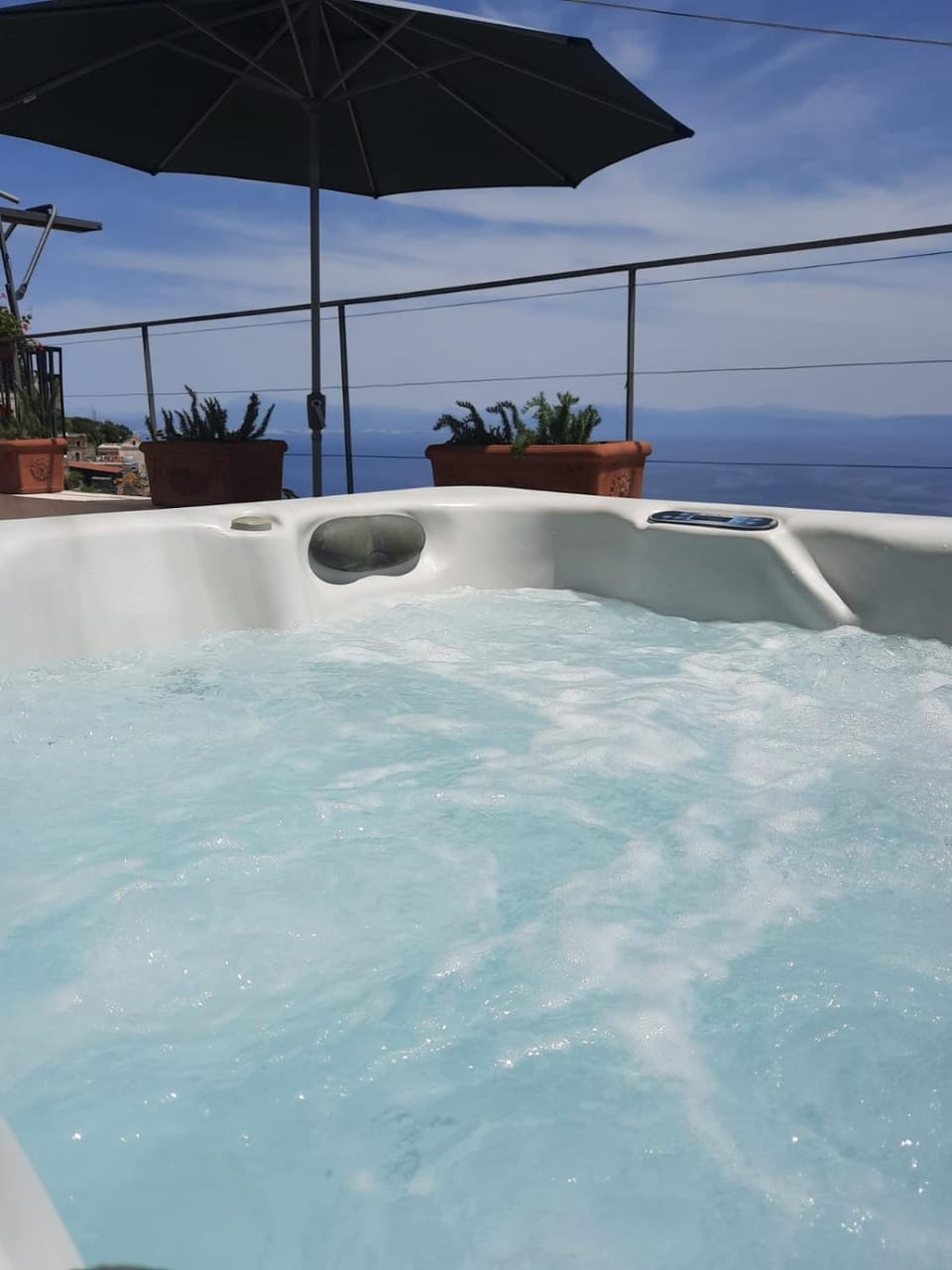 Hot Tub, Pool view