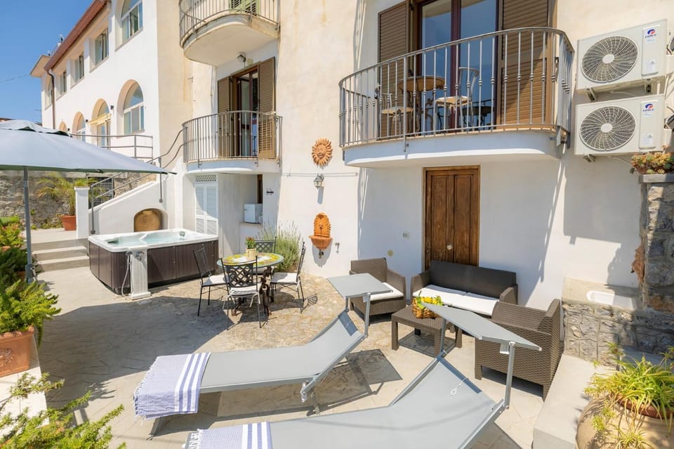 Casa Maria - Furore Amalfi Coast Apartment in Furore