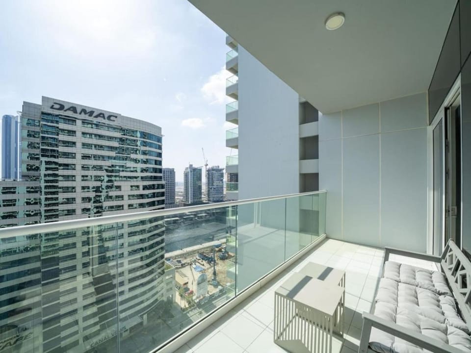 Balcony/Terrace, City view