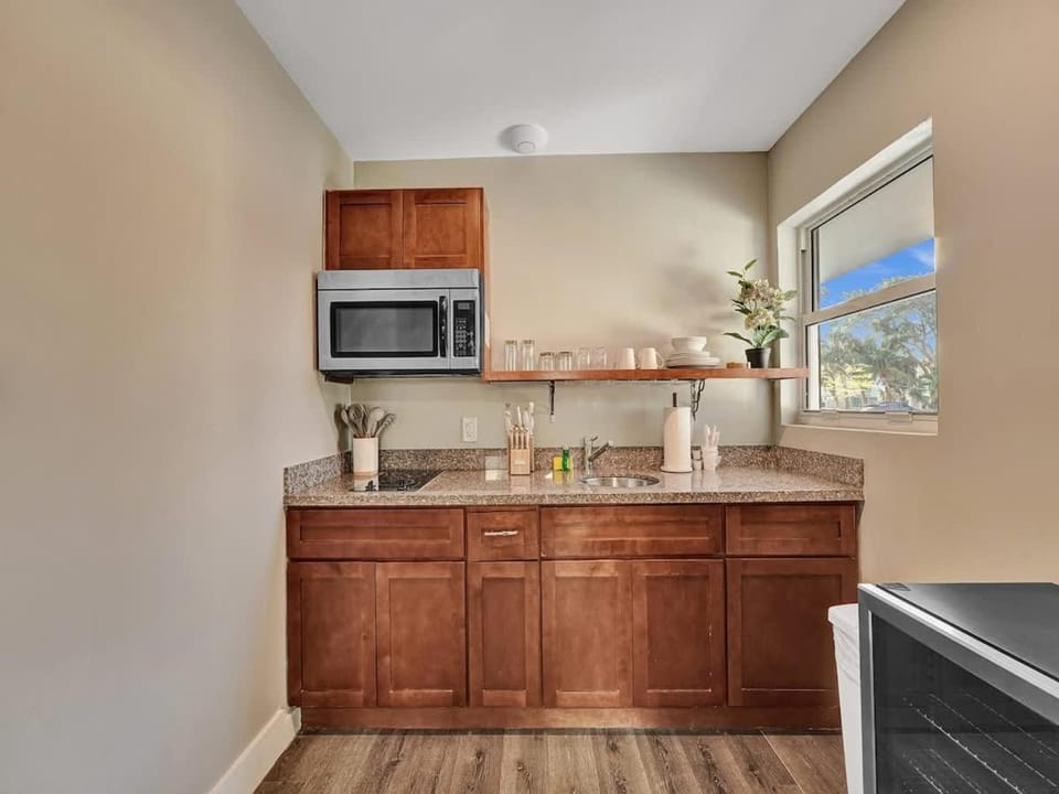 Pelican Cove 1BR with Private Patio in Pompano Apartment in Pompano Beach
