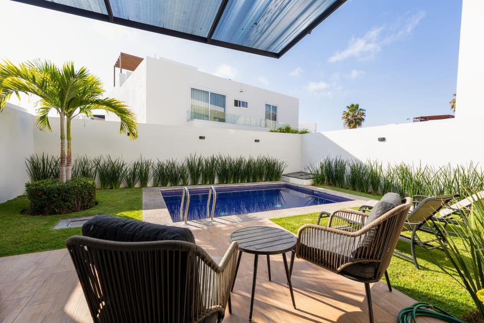Patio, Day, Garden, Seating area, Garden view, Pool view, Swimming pool