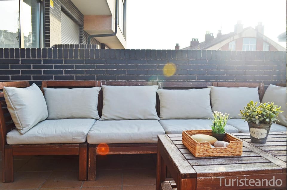 Patio, Day, Balcony/Terrace, Living room, Seating area