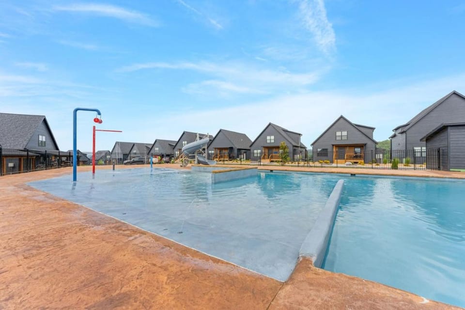 Family Fun · Hot Tub + Kids Slides + Pool · Golf House in Ridgedale