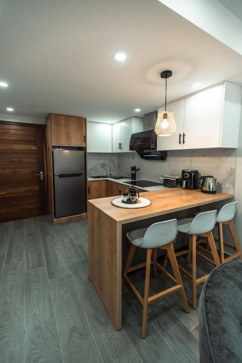 Stylish Apt with Pool & Balcony, 4 Min to Beach - RC7 House in Flic en Flac