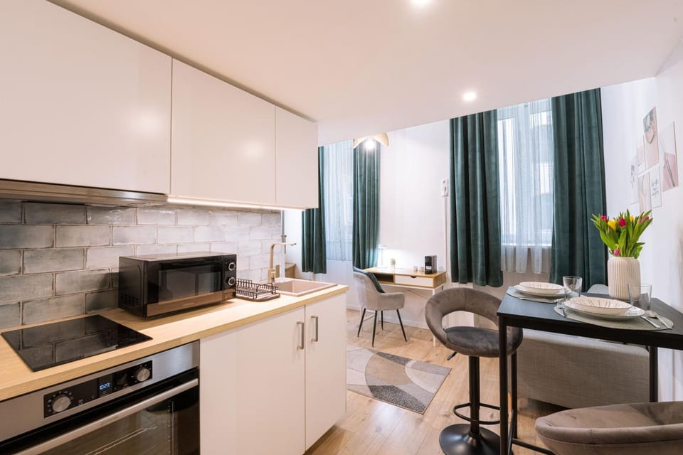 Kitchen or kitchenette, Dining area, Meals, kitchen