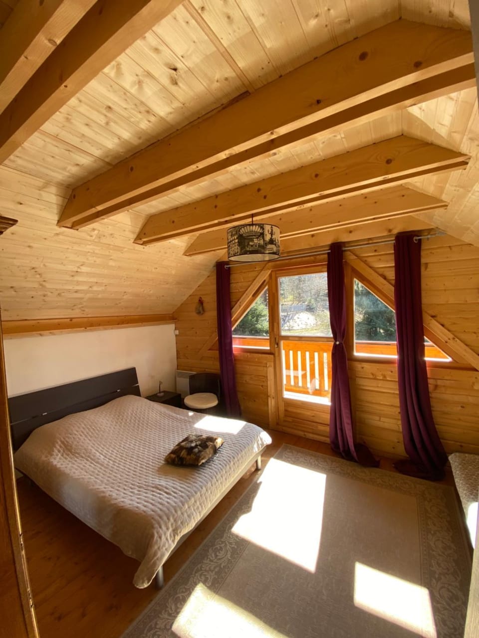 Bed, Photo of the whole room, Bedroom