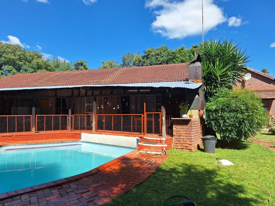 Garden view, Swimming pool, Swimming pool