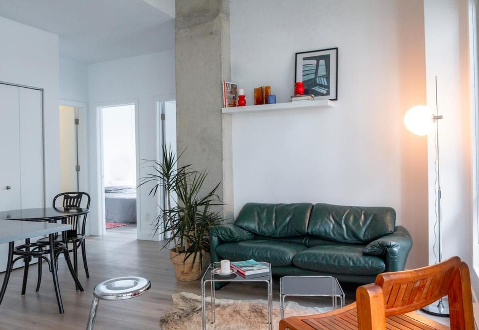 Stuning penthouse old montreal Apartment in Montreal
