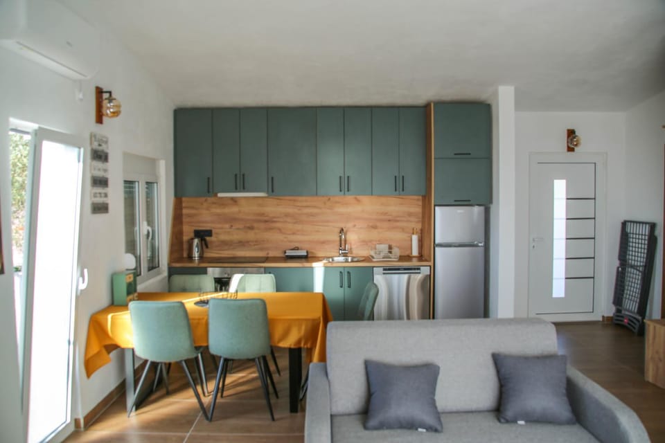 Olive Grove Luxury with private POOL Apartment in Montenegro