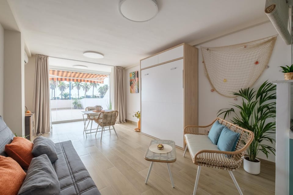 Living room, Bedroom