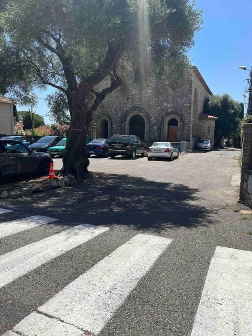 T2 tout confort proche plage Apartment in Antibes
