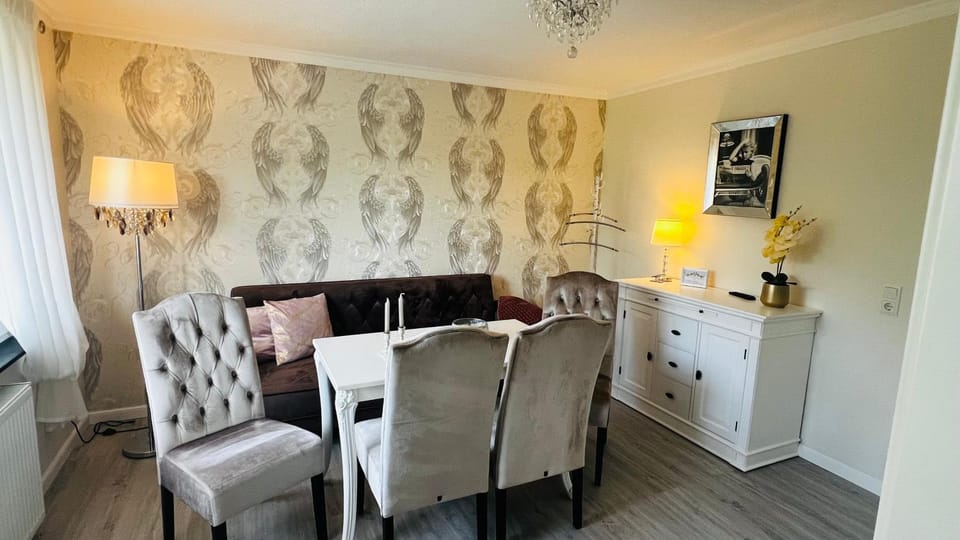 Living room, Seating area, Dining area
