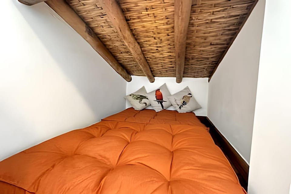 Vila Saíra, chalé Rosa, 50m da praia Apartment in Ilhabela