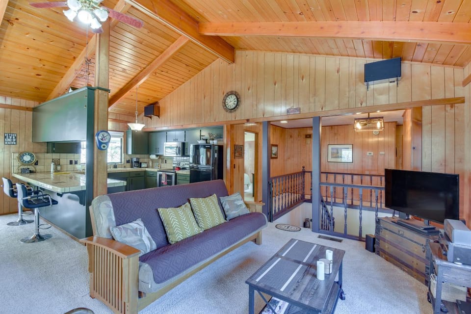 Cozy Cabin in Pine Mountain Lake Near Yosemite! Cabin in Groveland