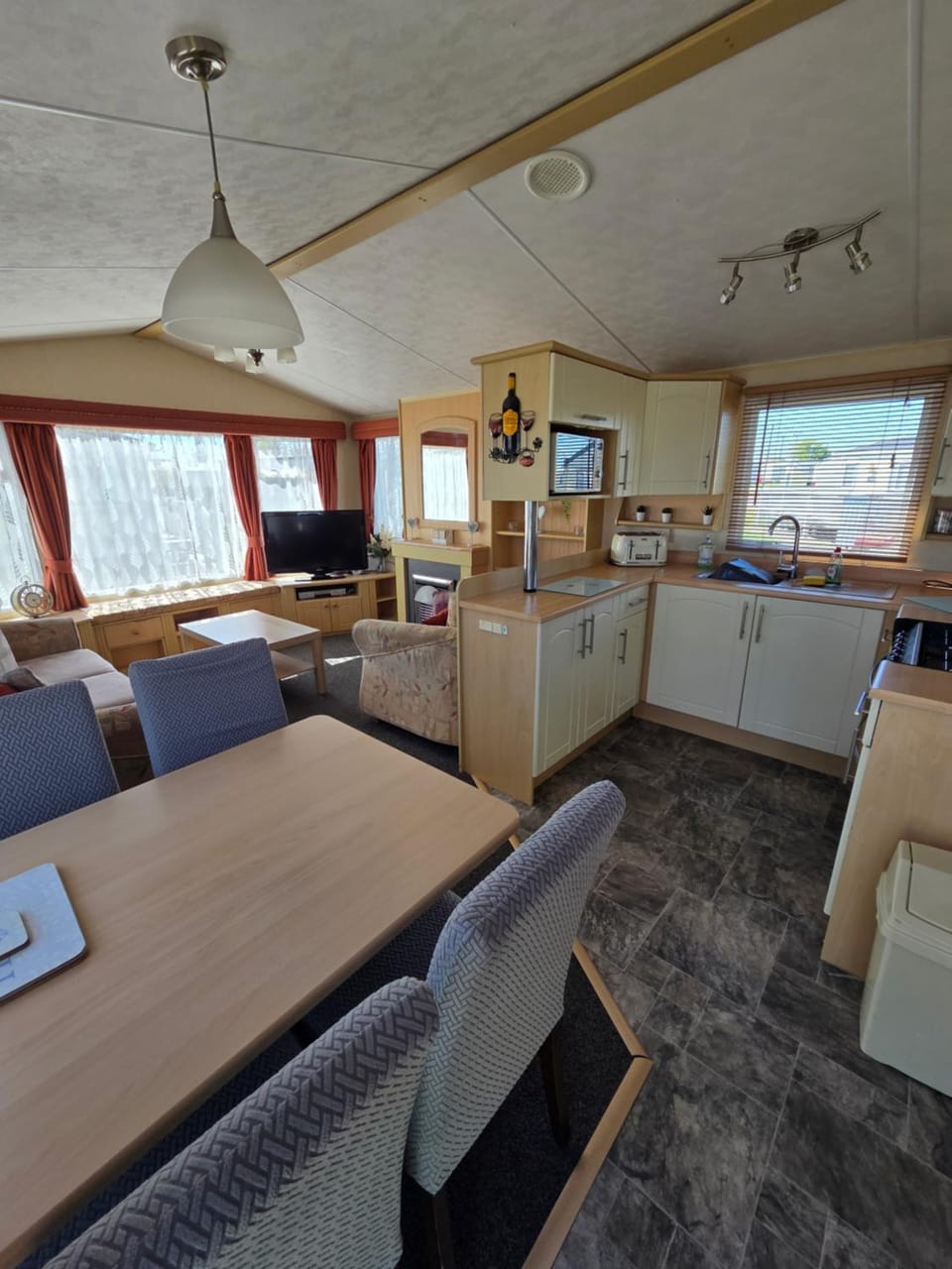 Kingfisher Oak.1044 House in Ingoldmells