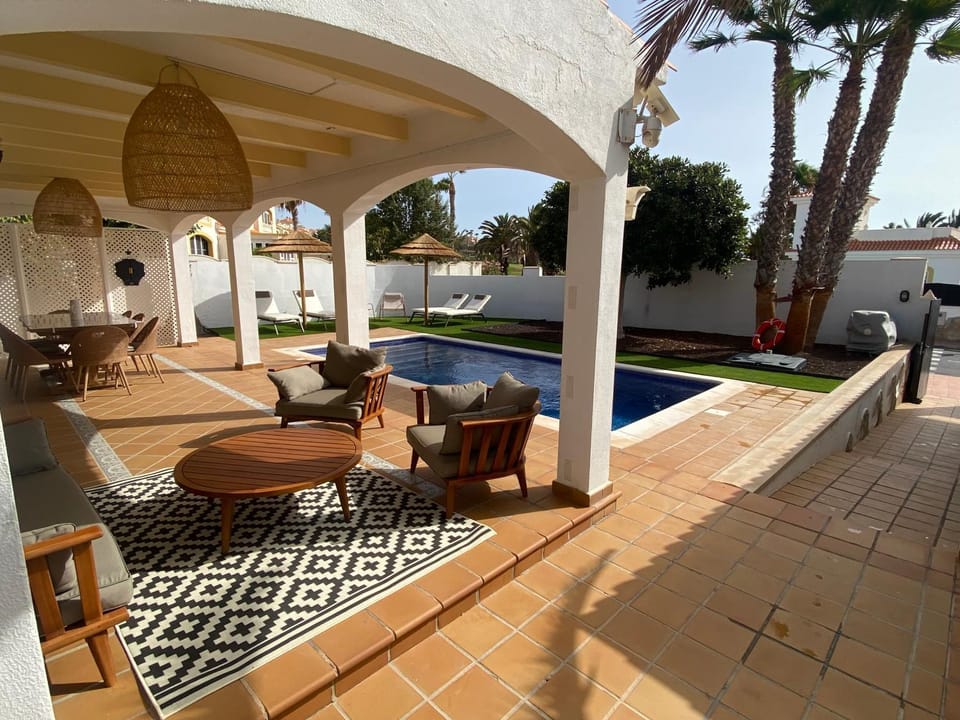 Oasis Golf Villa Villa in Maxorata