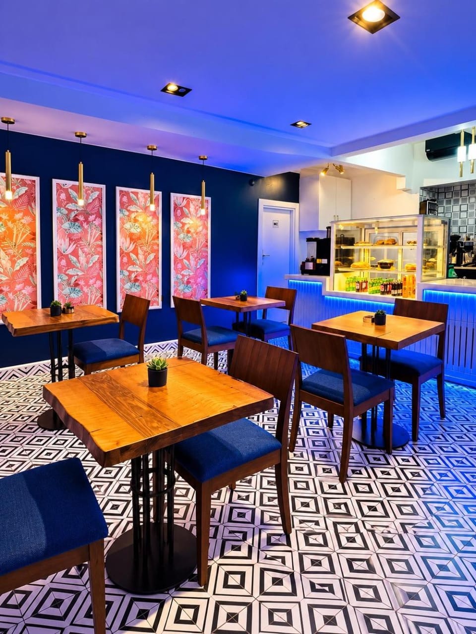 Lounge or bar, Seating area