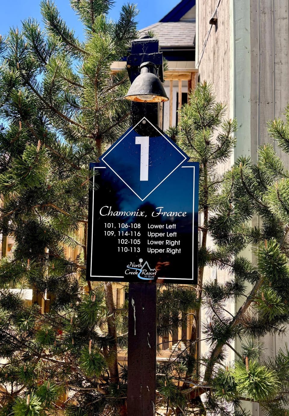 Gorgeous Studio Condo in Blue Mountains Sleeps 4 Apartment in Grey Highlands