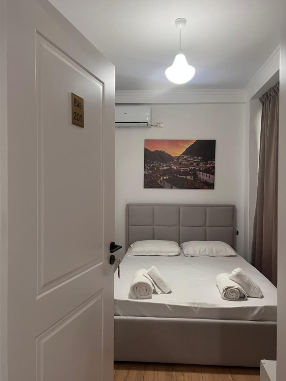 Bed, Photo of the whole room, Bedroom, towels, air conditioner