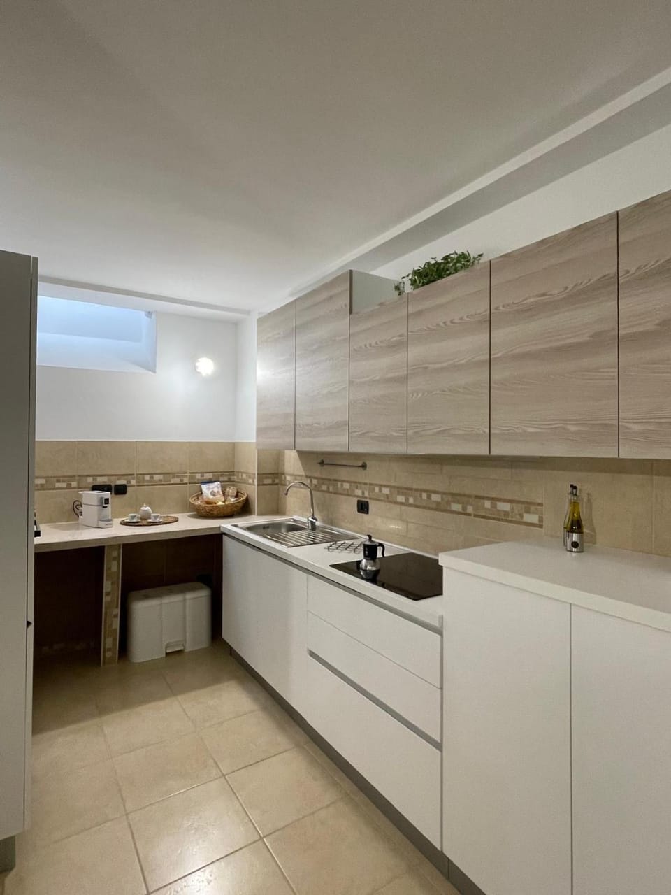 Kitchen or kitchenette, kitchen