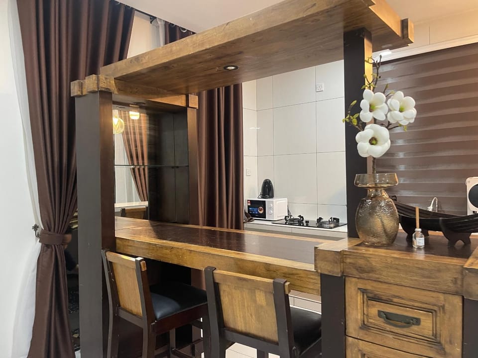 TV and multimedia, Kitchen or kitchenette, Dining area