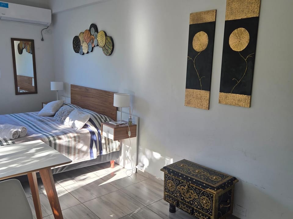 Bedroom, air conditioner