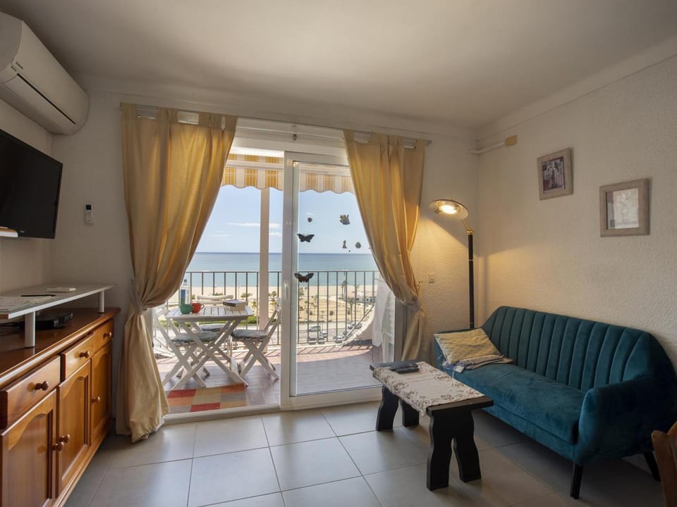 Apartamento de 2 Habitaciones con Aire Acondicionado cerca de la Playa - HISP-288-40 Apartment in Alt Empordà