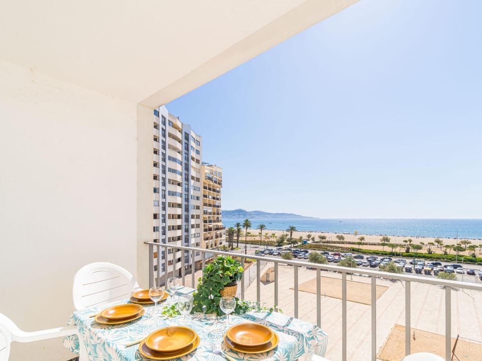 Estudio cómodo a 20m de la playa con terraza - HISP-288-56 Apartment in Alt Empordà