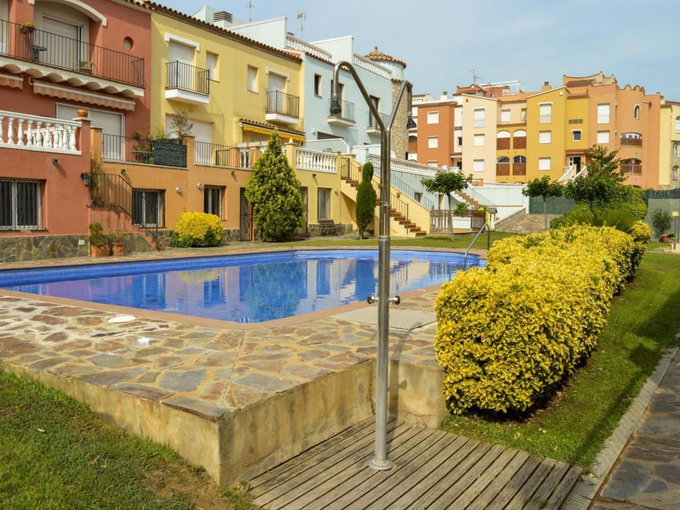 Casa con piscina privada a 100m de la playa, ideal para familias - HISP-288-61 House in Alt Empordà