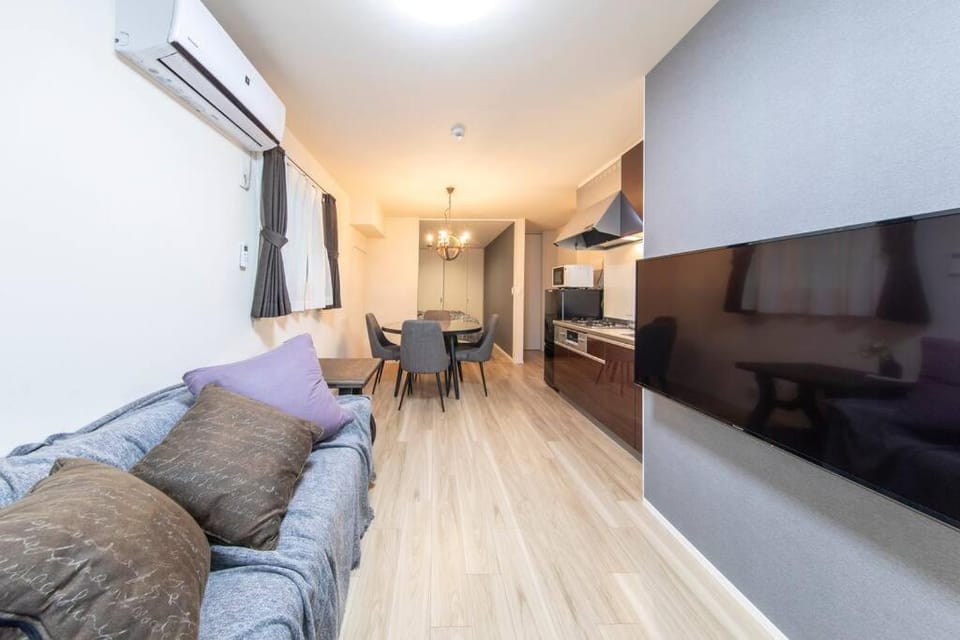 TV and multimedia, Kitchen or kitchenette, Living room, Dining area