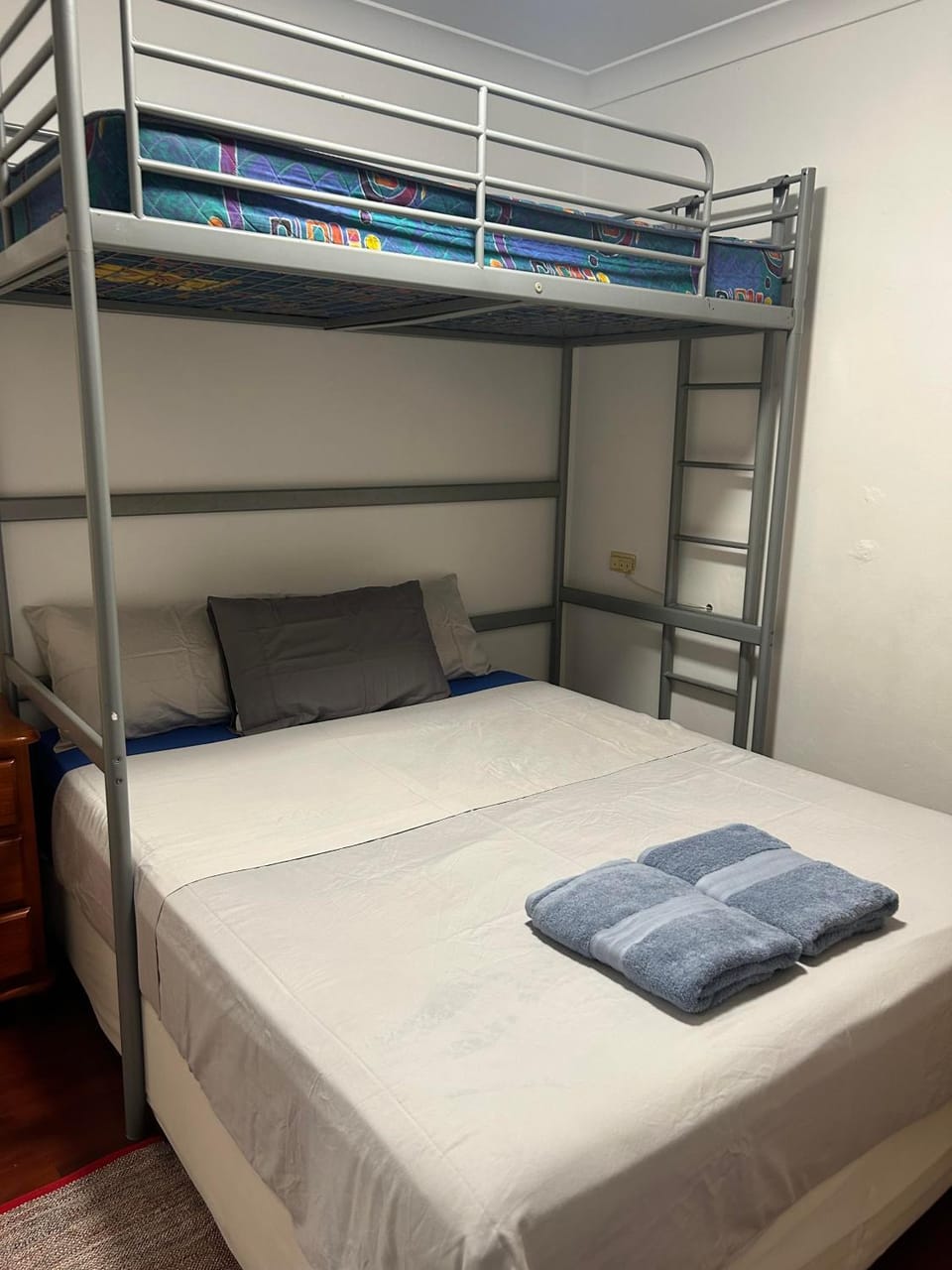 MJED House Bed and Breakfast in Sydney
