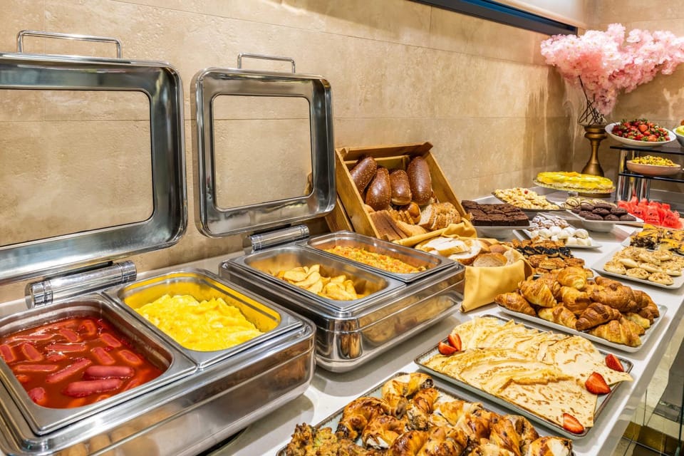 Food and drinks, Food, Buffet breakfast