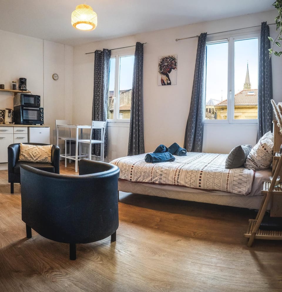 Bed, Living room, Dining area