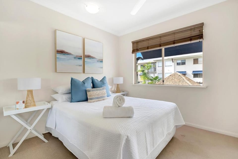 Poolside Holiday Haven at Whitfield Waters Apartment in Cairns
